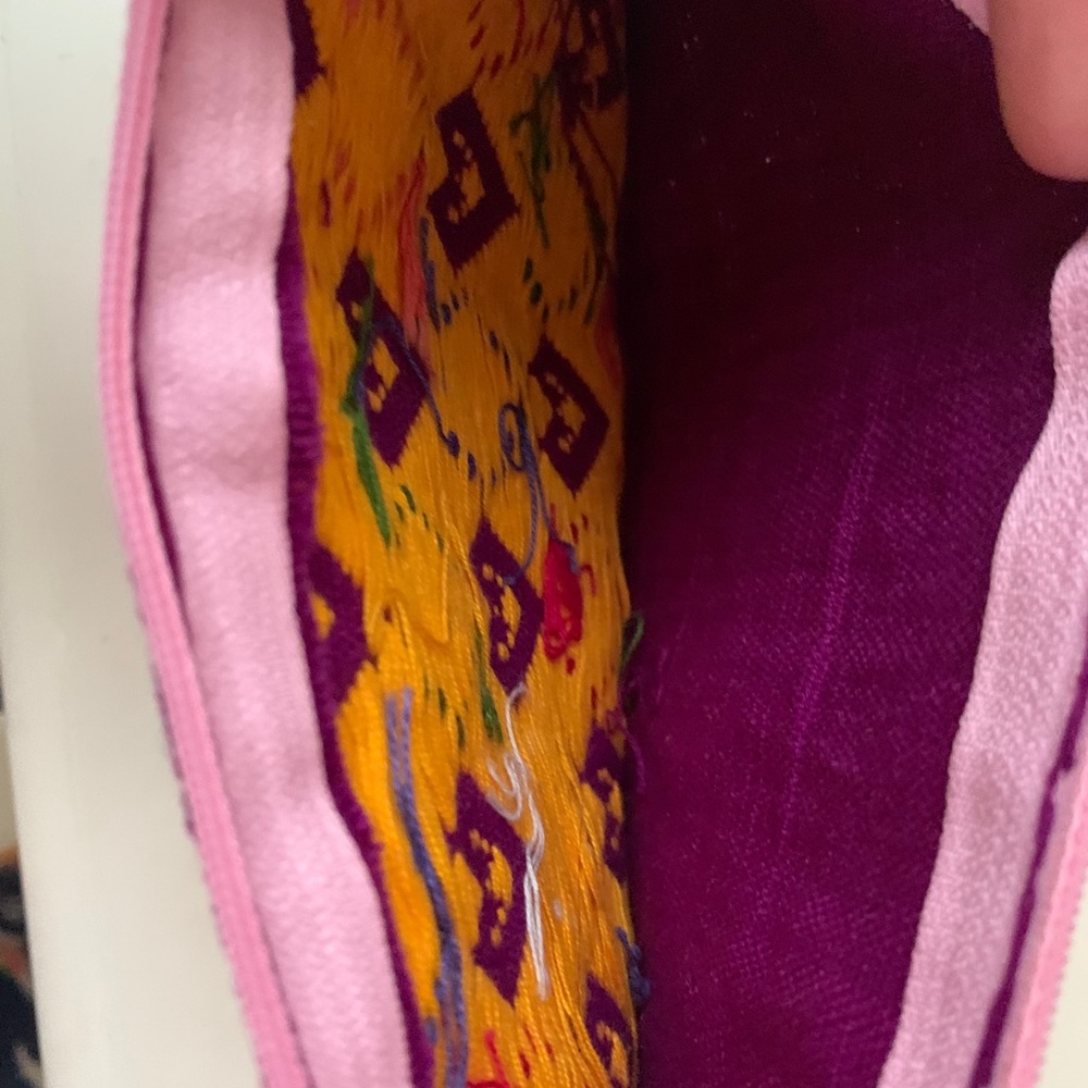 Handmade knit pouch - Picture 3 of 3